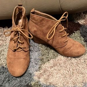 Light brown suede wedge booties
